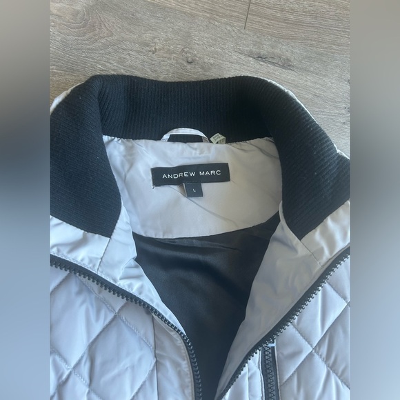 Women's Light Gray Quilted Vest with Black Accents - Picture 4 of 5